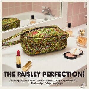 Vintage 70s Green Red Paisley Print Coated Canvas Makeup Case